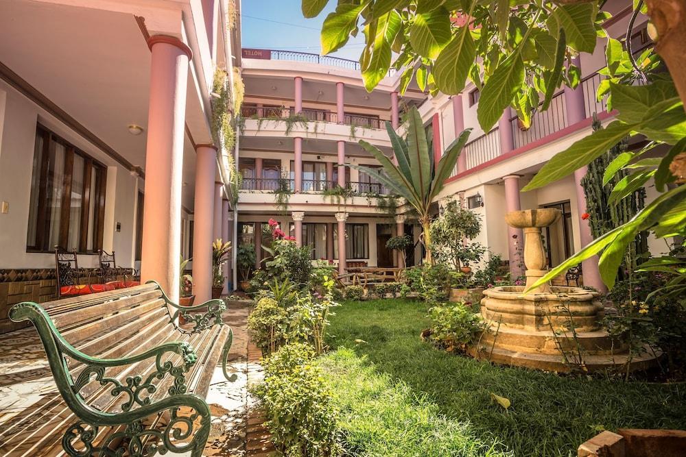 סוקרה Hotel Independencia מראה חיצוני תמונה