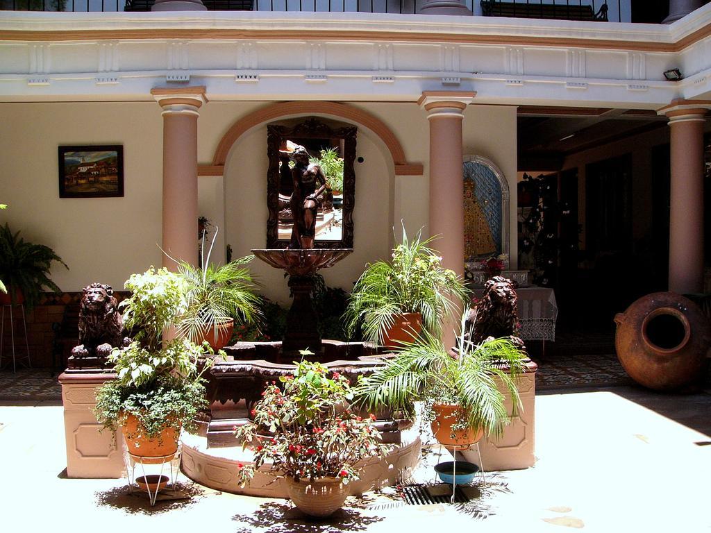 סוקרה Hotel Independencia חדר תמונה