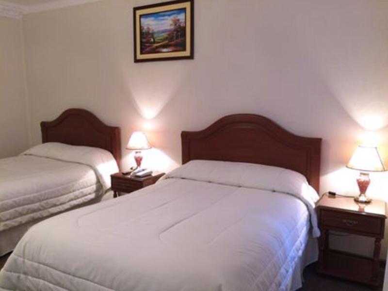 סוקרה Hotel Independencia מראה חיצוני תמונה
