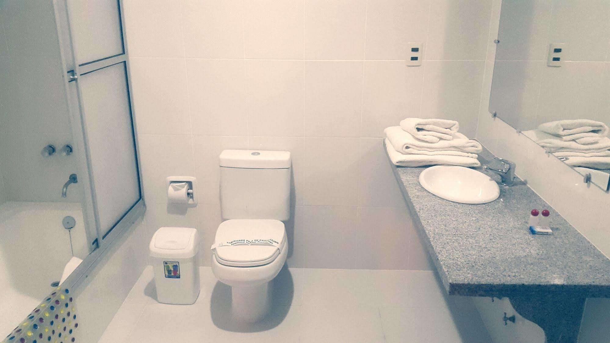 סוקרה Hotel Independencia מראה חיצוני תמונה
